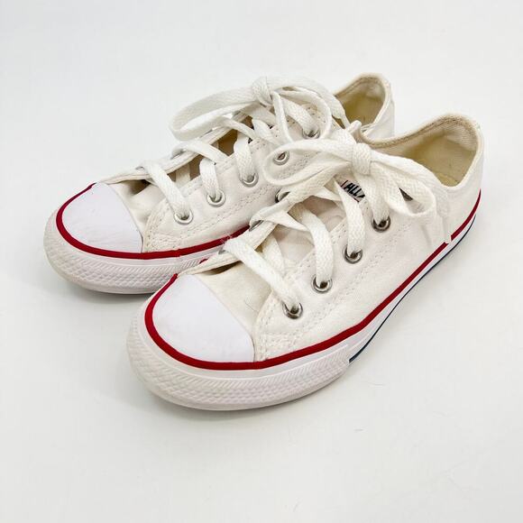 Converse Other - Converse White Lace Up Low Top Chuck Taylor Shoes Kids Size 13.5